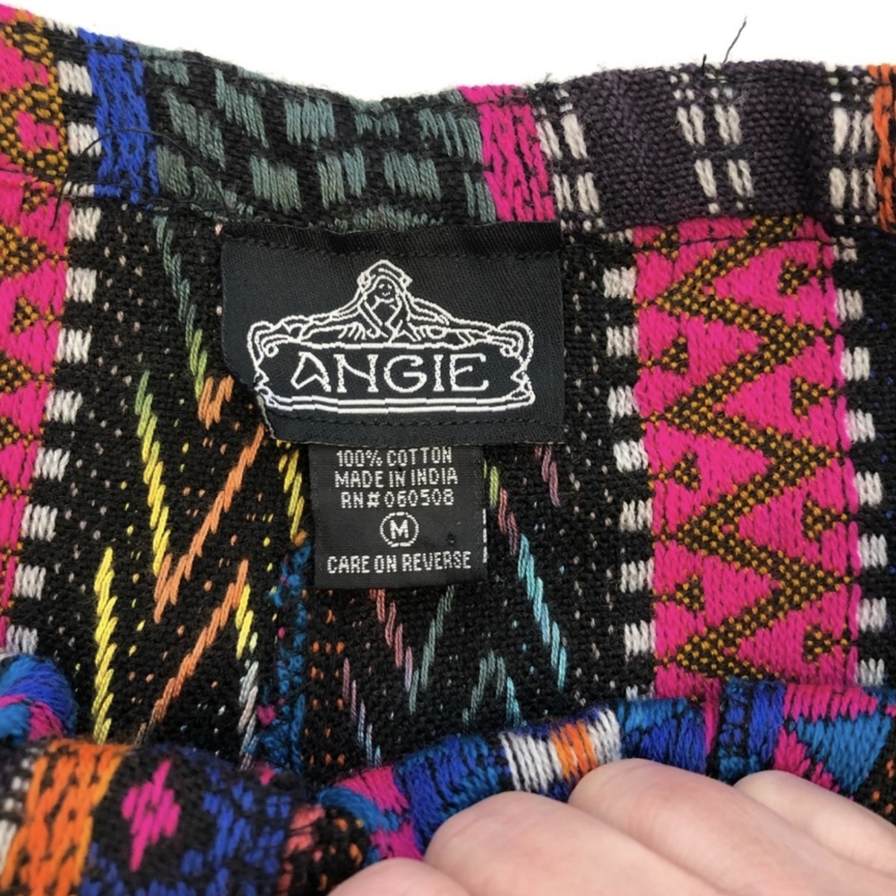 Shorts - Picture 2 of 3